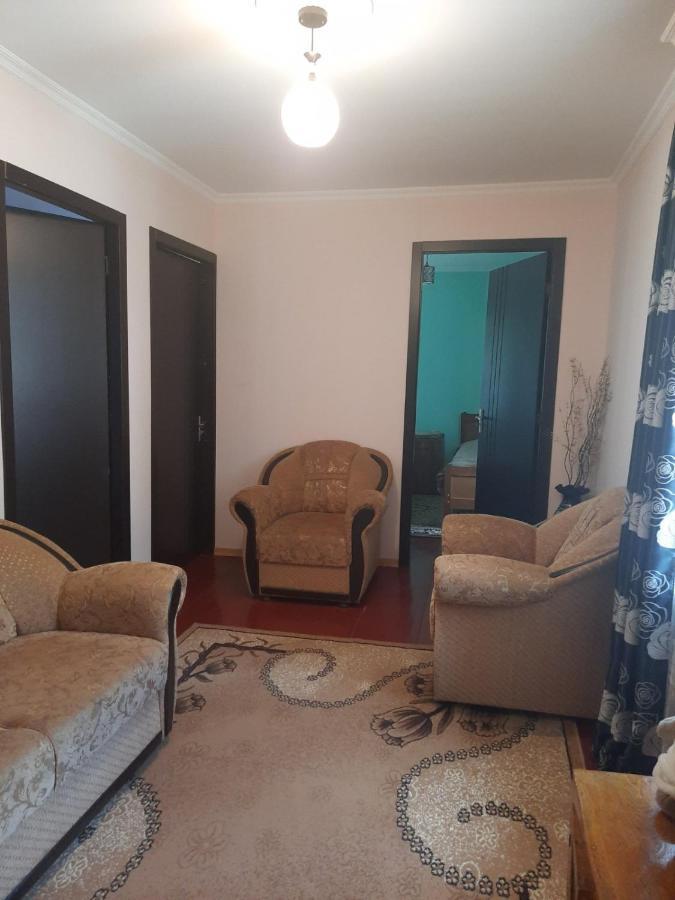 Guesthouse "Megi" メスティア エクステリア 写真