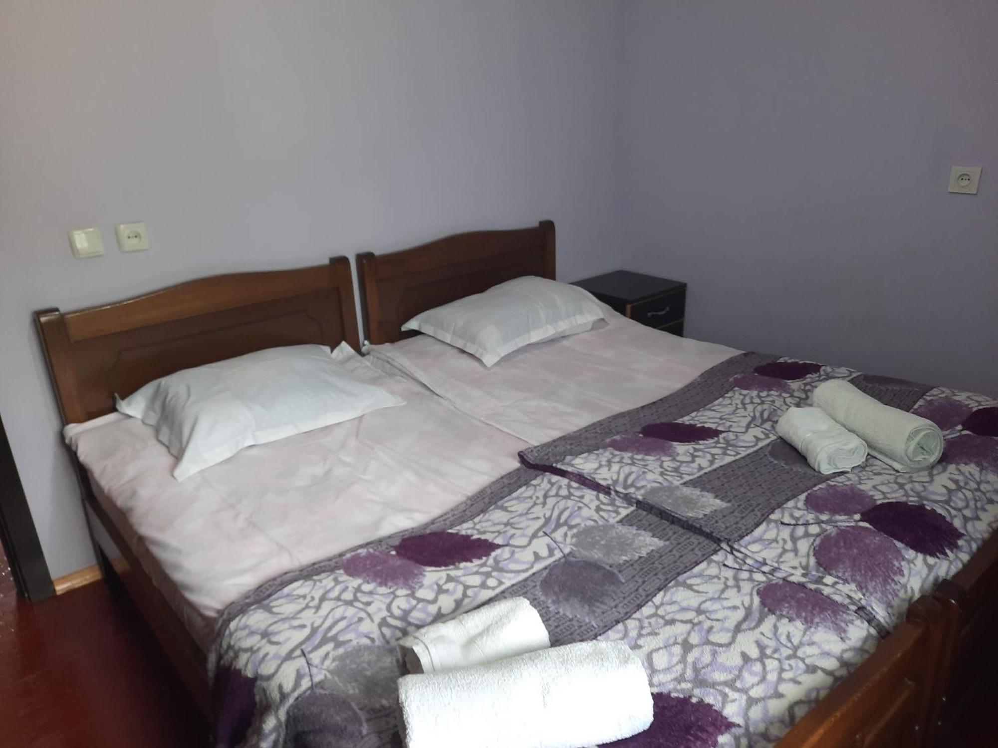 Guesthouse "Megi" メスティア エクステリア 写真