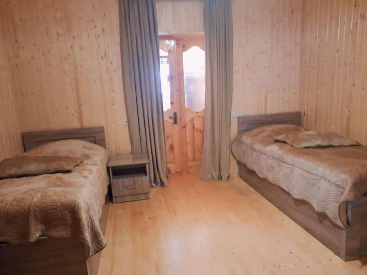 Guesthouse "Megi" メスティア エクステリア 写真